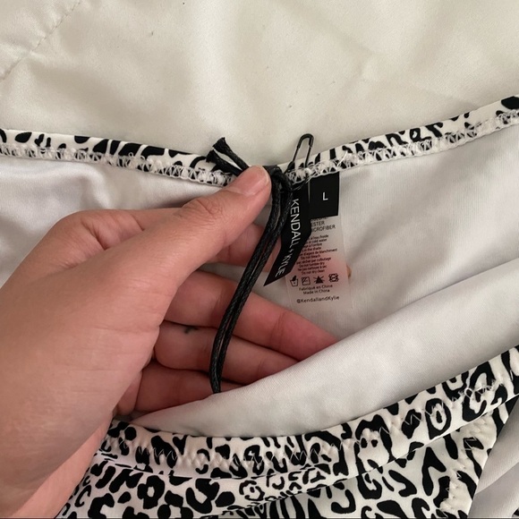 NWT Kendall and Kylie spotted bikini - Picture 3 of 5